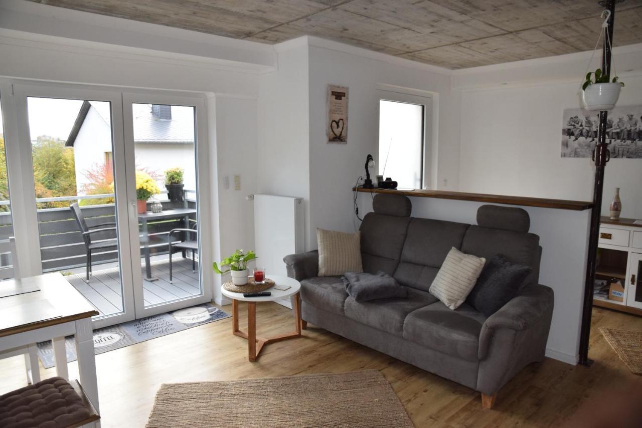 Haus Sonnenweg 6 Auf Der Sonnenseite Im Westerwald Apartment