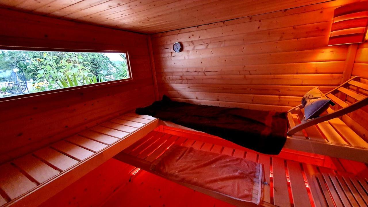 Haus Sonnenweg 6 Auf Der Sonnenseite Im Westerwald Apartment